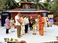 H.H. Swamiji's visit to Shri Idagunji Maha Ganapati Yakshagana Mandali, Keremane (3 Feb 2023)